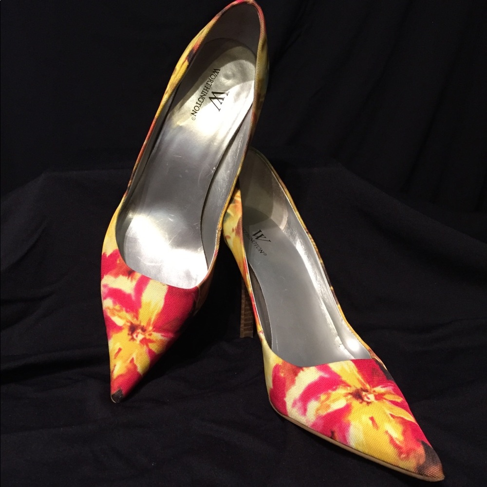 Worthington Multi-color heels